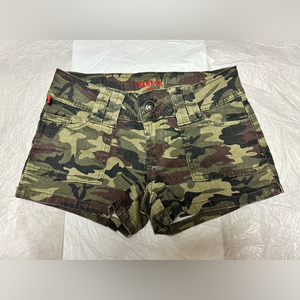 Zana Di Camo Shorts Y2K